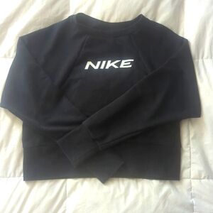 Nike DriFit Cropped sweatshirt